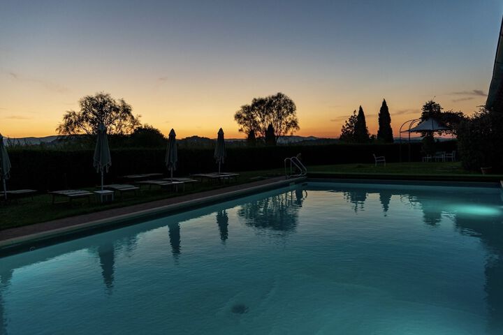 Pool 49 of 103