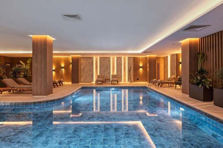 Pool 74 of 143