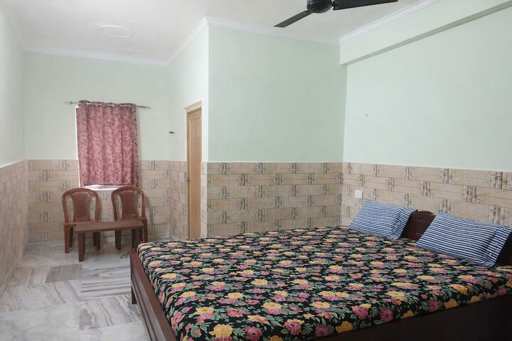 Room 5 of 21