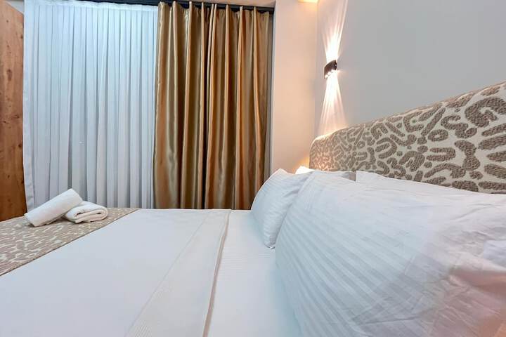 Room 5 of 23