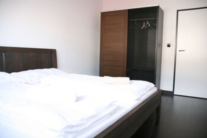 Room 255 of 275