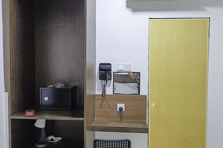 Room 4 of 26