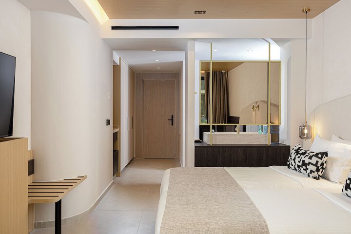 Room 38 of 112