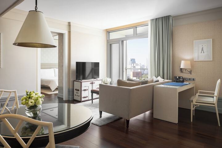 Room 15 of 160