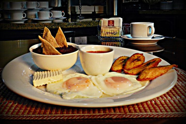 Dining Photos