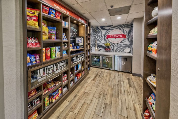 Snack bar