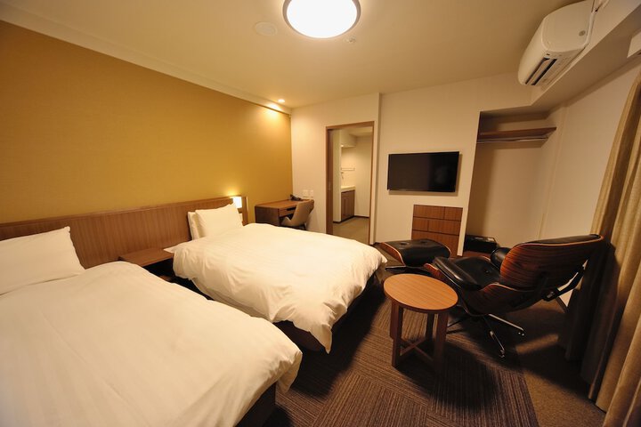 Room 21 of 64