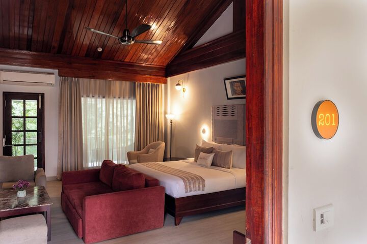 Room 12 of 30