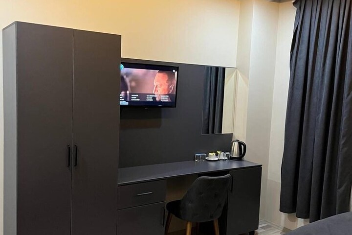 Room 10 of 53