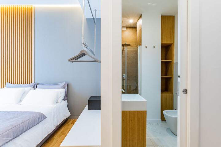 Room 50 of 76