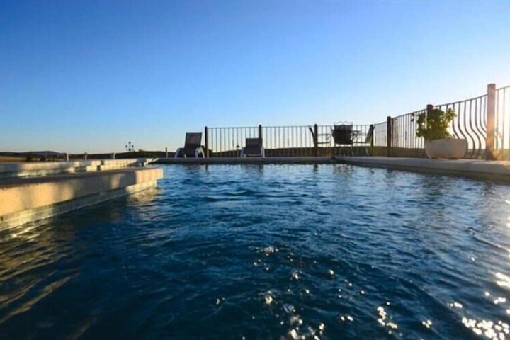 Pool 26 of 45