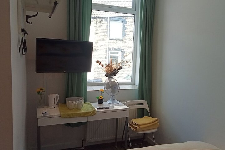 Room 11 of 24