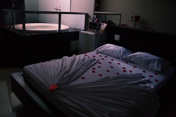 Room 6 of 52