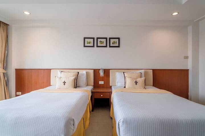 Room 21 of 75