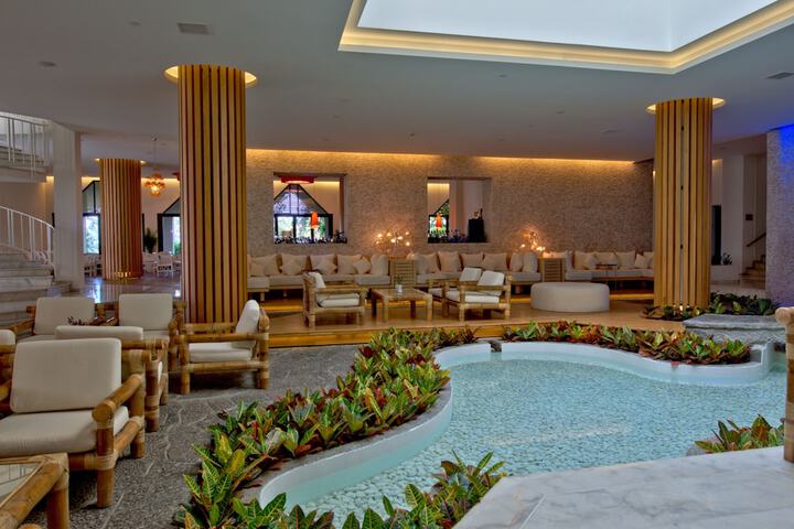 Hotel Interior 4 of 126