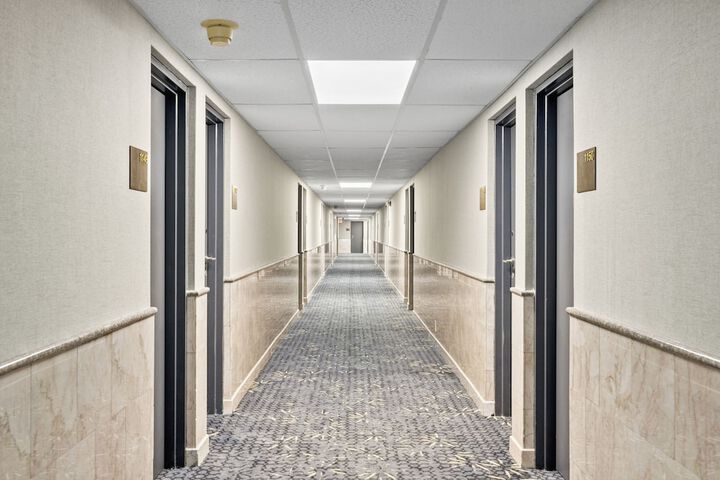 Ballroom/Hall 98 of 139