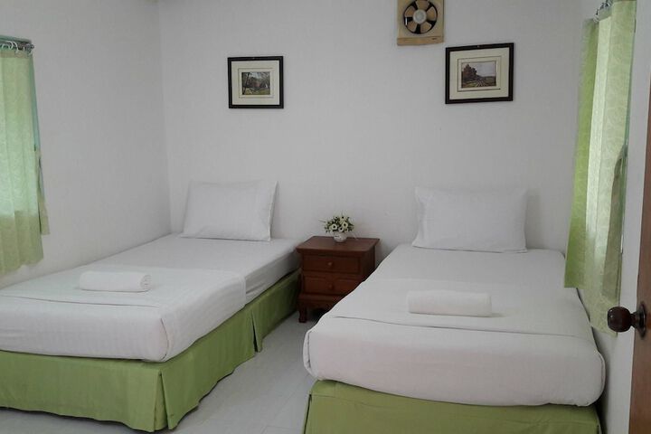 Room 5 of 19