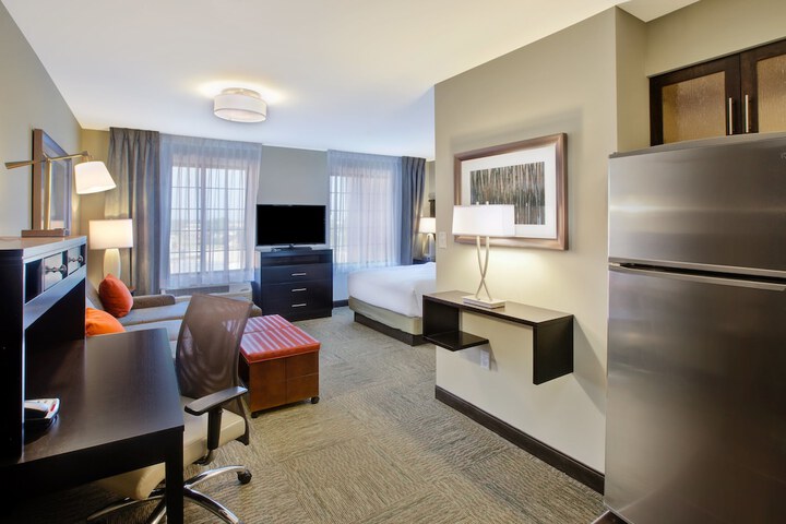 1 Queen Studio Suite (5 of 26)