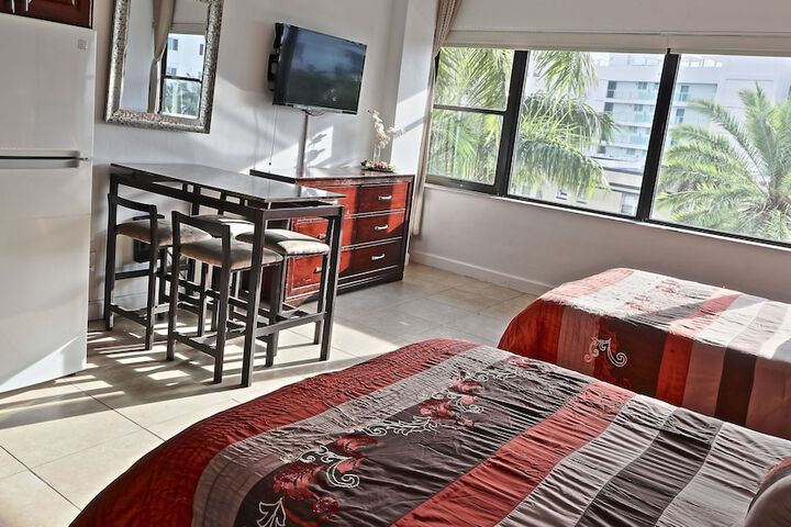 Room 12 of 278