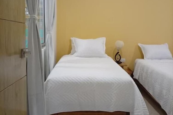 Room 3 of 125