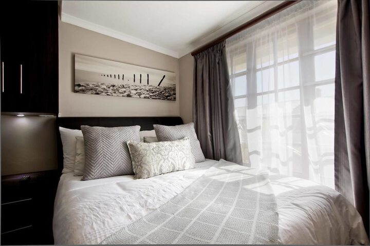 Room 3 of 40