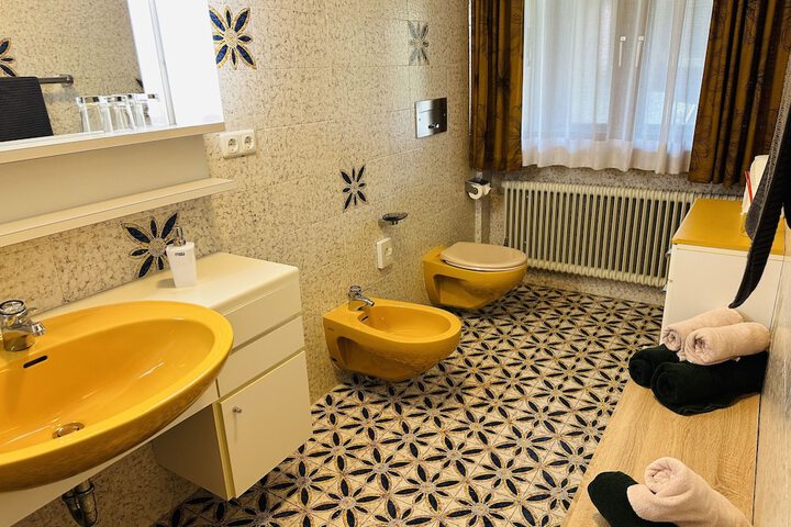 Room 63 of 79