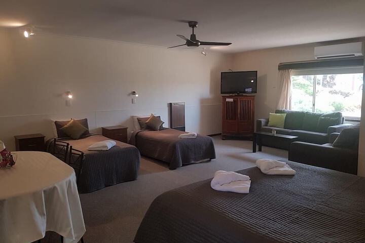 Room 5 of 26