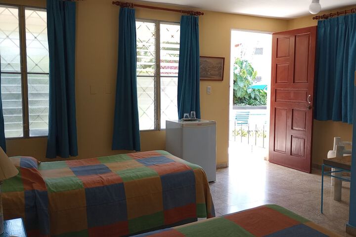 Room 14 of 27