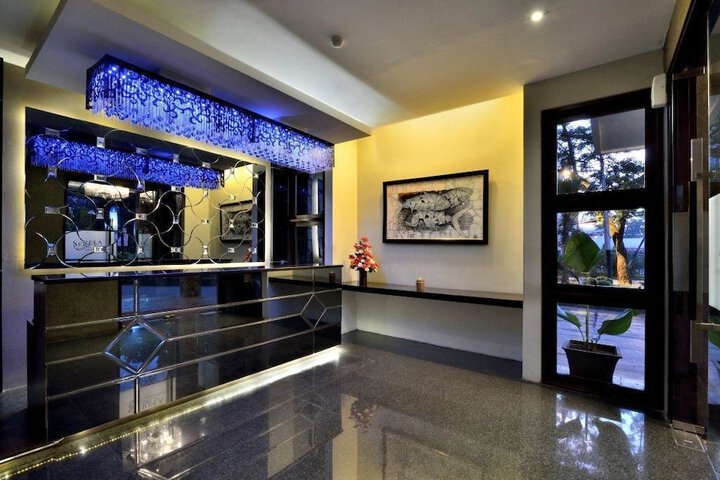 Hotel Interior 4 of 41