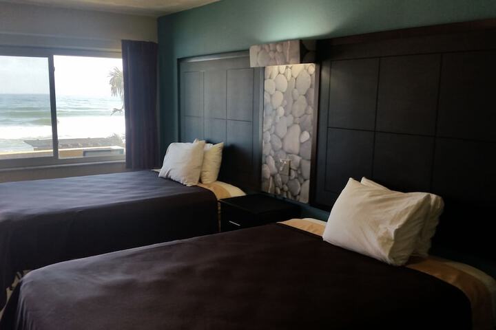 2 Double Beds (24 of 59)
