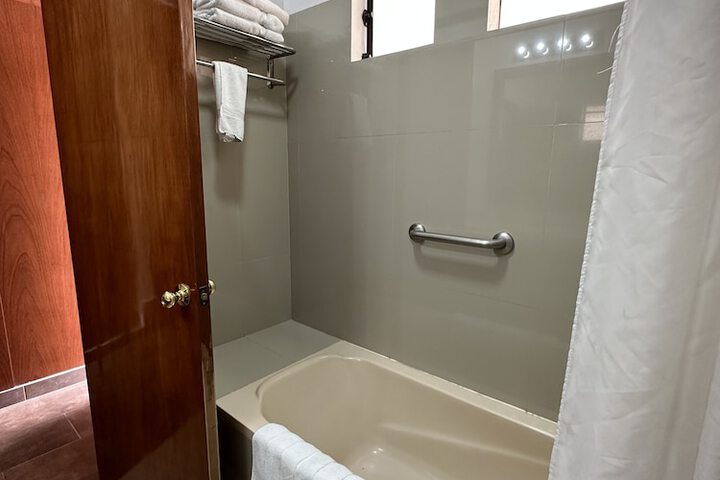 Room 42 of 63