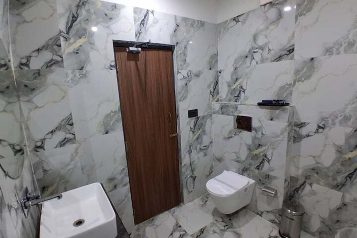 Room 14 of 19
