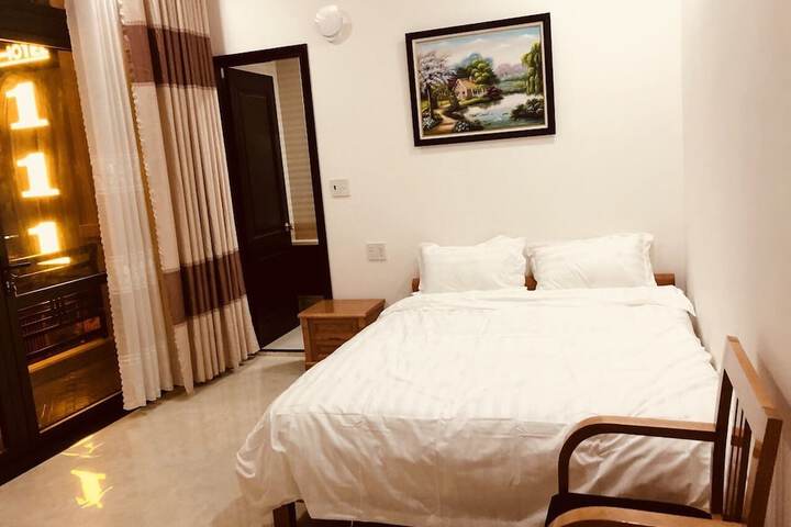 Room 14 of 19