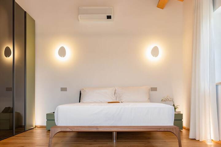 Room 21 of 148