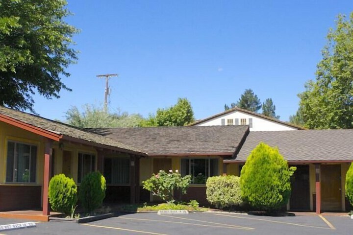 Property Grounds 41 of 54