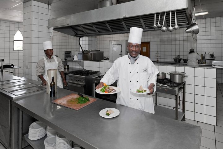 Dining 56 of 86
