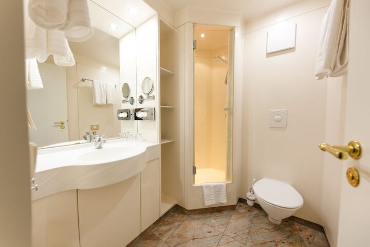 Bathroom Interior Photo