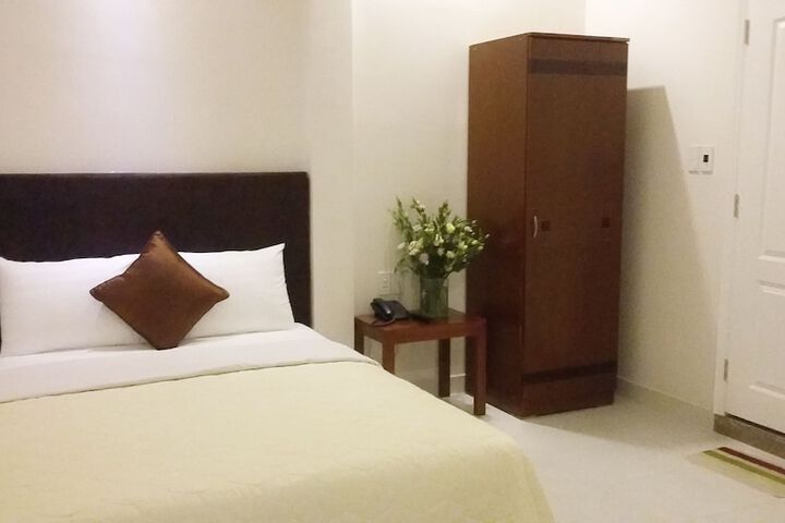 Room 8 of 31