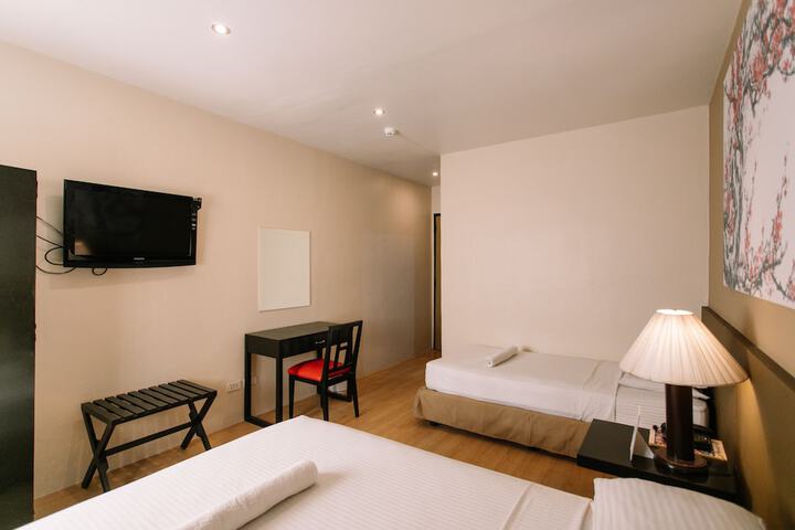 Room 35 of 158
