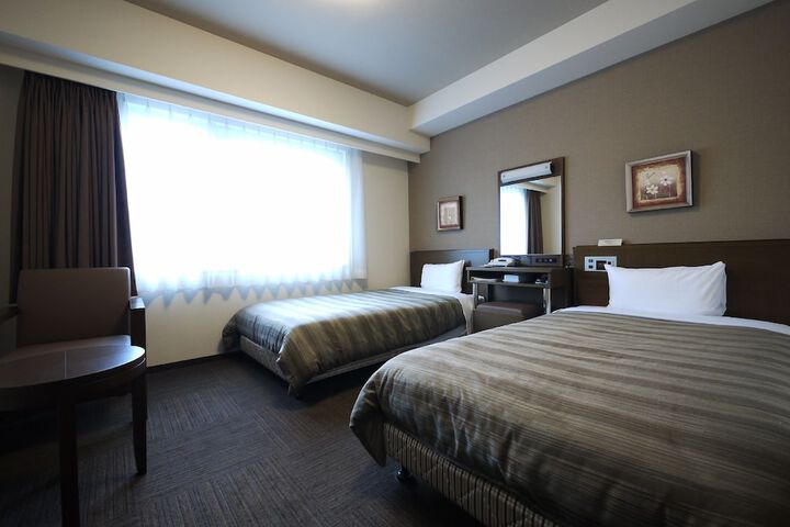 Room 7 of 24