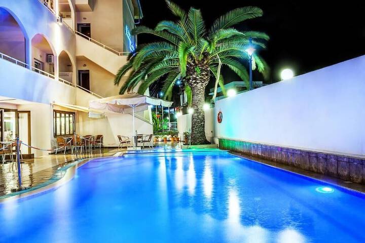 Hotel 46 of 48
