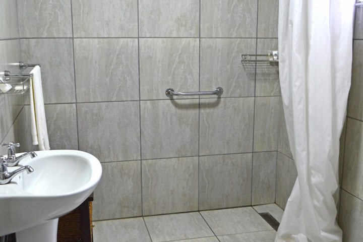 Room 16 of 46