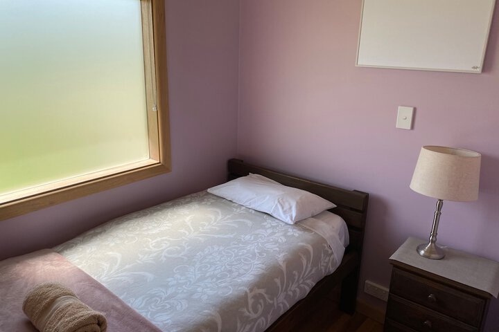 Room 16 of 128