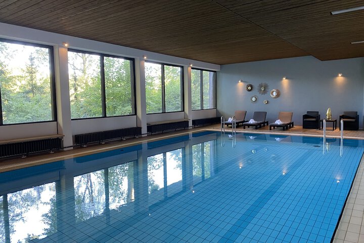 Pool 40 of 56