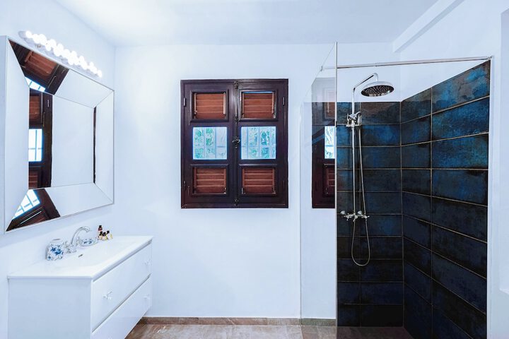 Room 48 of 72
