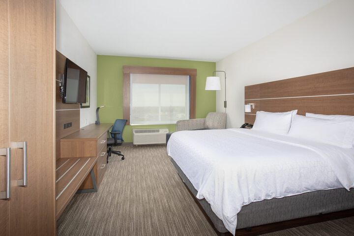 Room 6 of 49