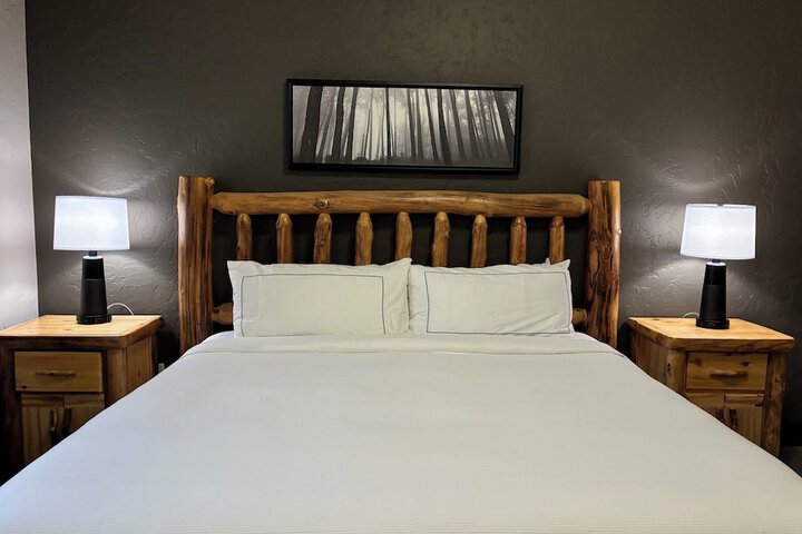 Room 10 of 86