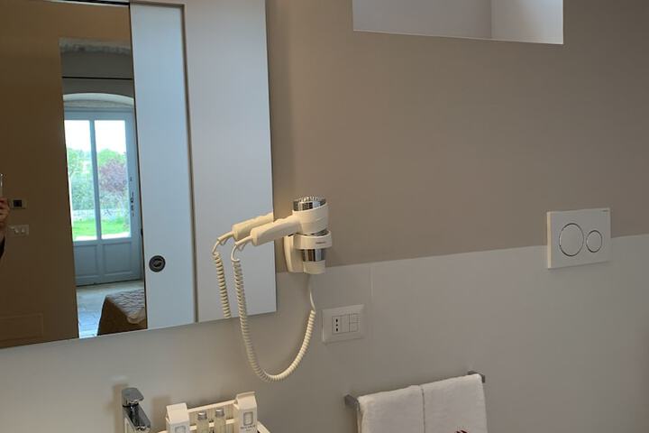 Room 30 of 54
