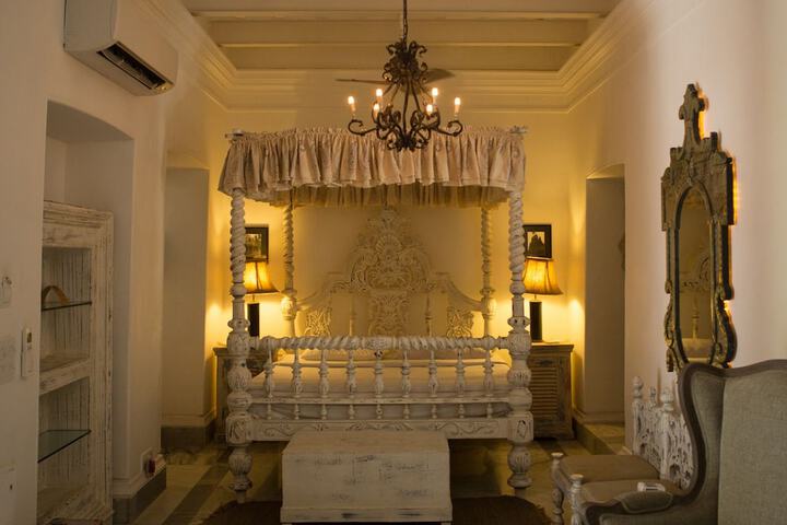Room 3 of 57