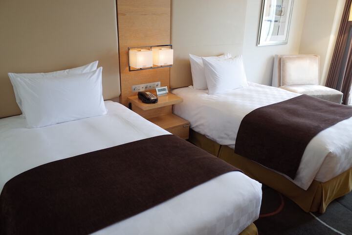 Room 5 of 239